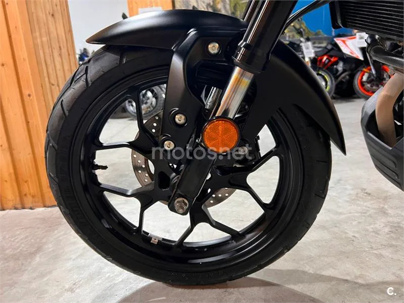 Yamaha XSR 125 – Vista 66