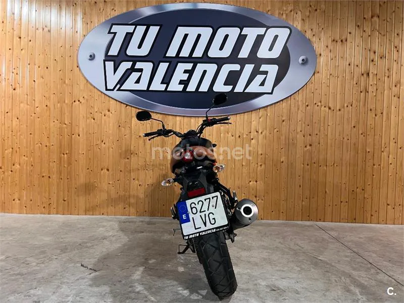 Yamaha XSR 125 – Vista 8