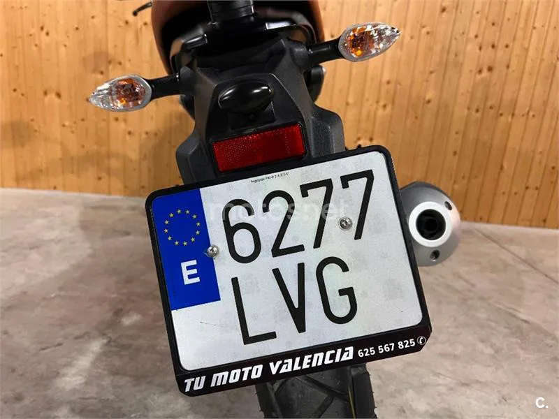 Yamaha XSR 125 – Vista 10