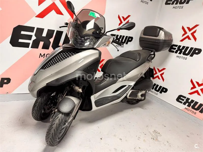 Piaggio MP3 Yourban 300 – Vista 3