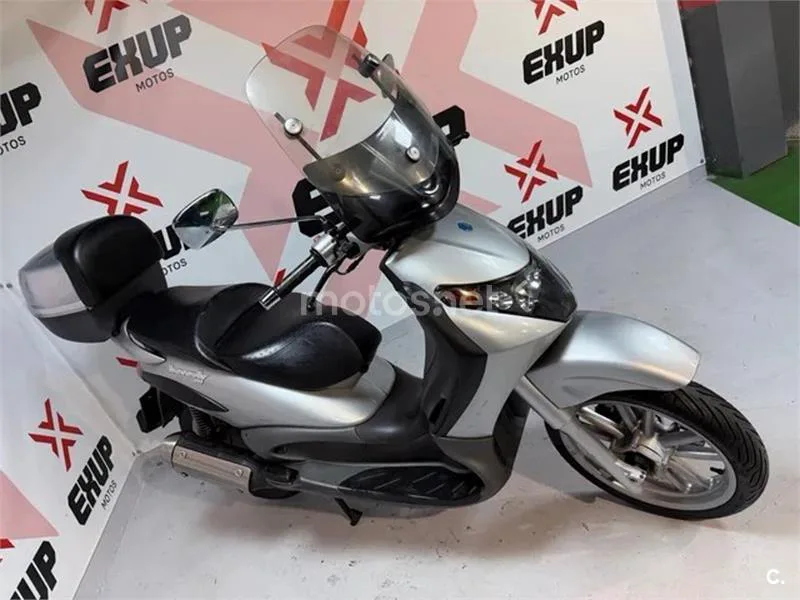 Piaggio Beverly 200 – Vista 5