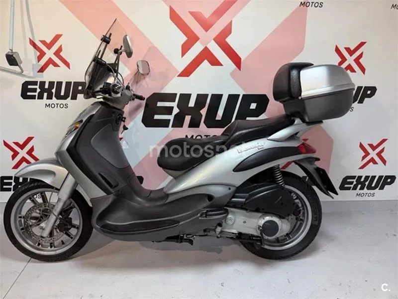 Piaggio Beverly 200 – Vista 6