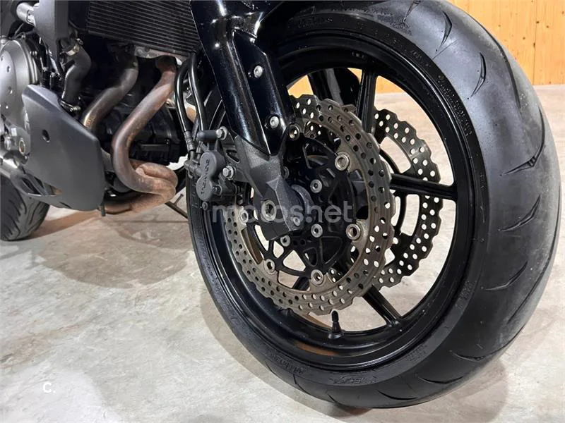 Kawasaki Versys 650 – Vista 40