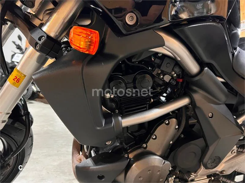 Kawasaki Versys 650 – Vista 75