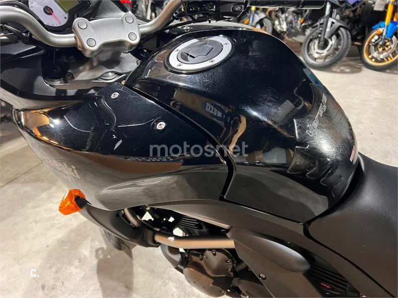 Kawasaki Versys 650 – Vista 77