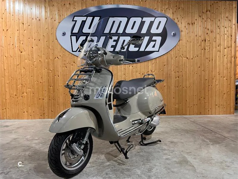 Vespa GTS 300 – Vista 3