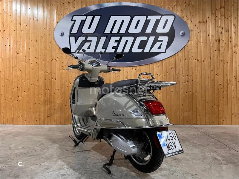Vespa GTS 300 – Vista 4