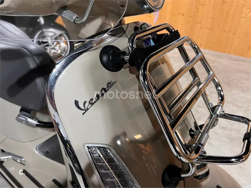 Vespa GTS 300 – Vista 33