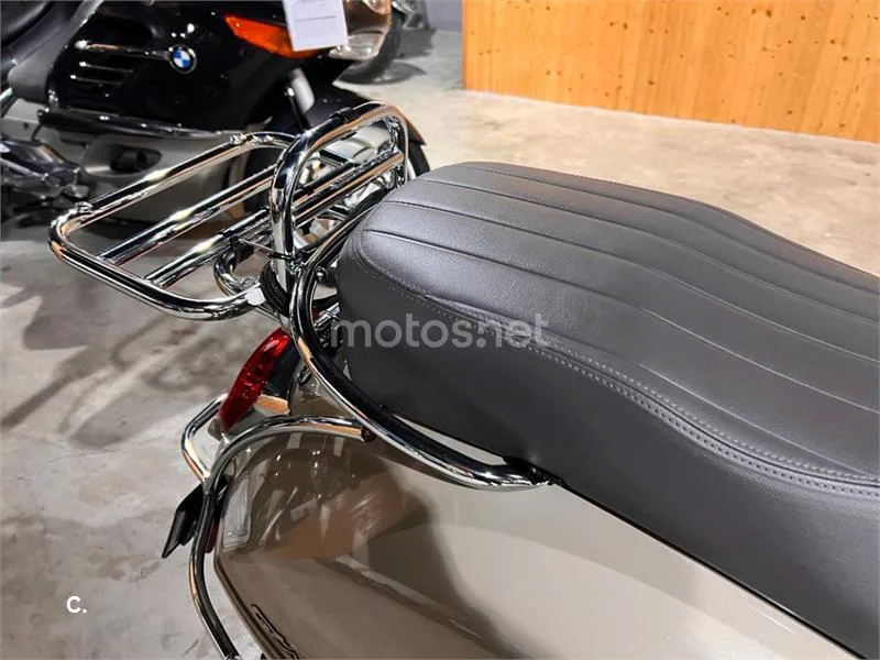 Vespa GTS 300 – Vista 46