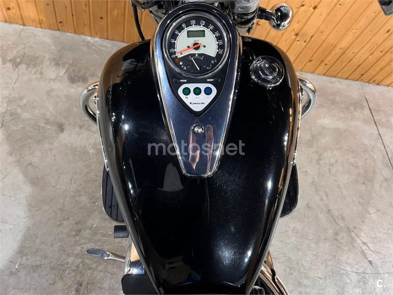 Kawasaki VN 900 Classic – Vista 16
