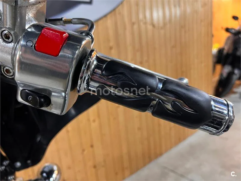 Kawasaki VN 900 Classic – Vista 20