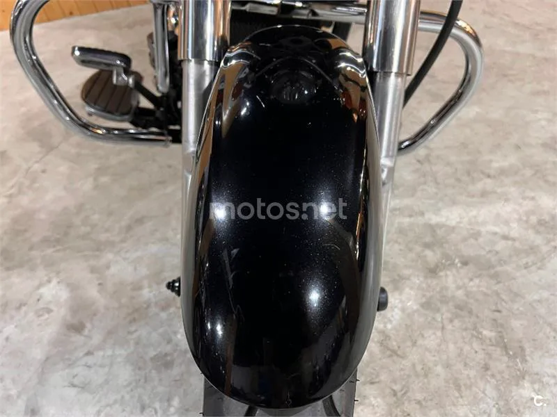 Kawasaki VN 900 Classic – Vista 28