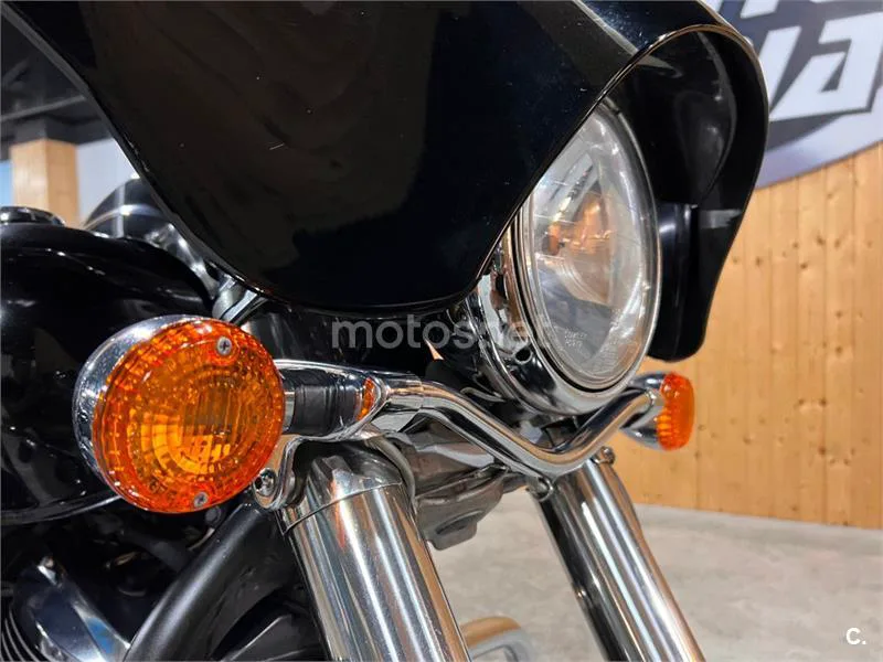 Kawasaki VN 900 Classic – Vista 35