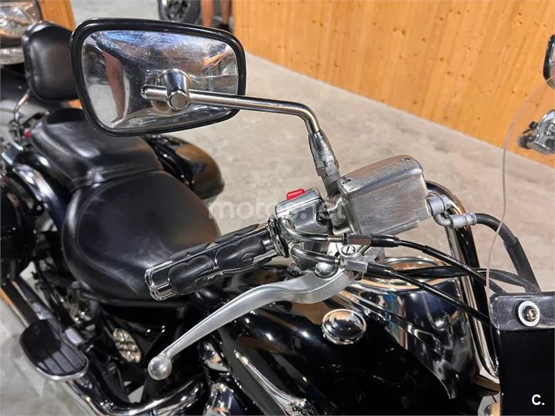 Kawasaki VN 900 Classic – Vista 45