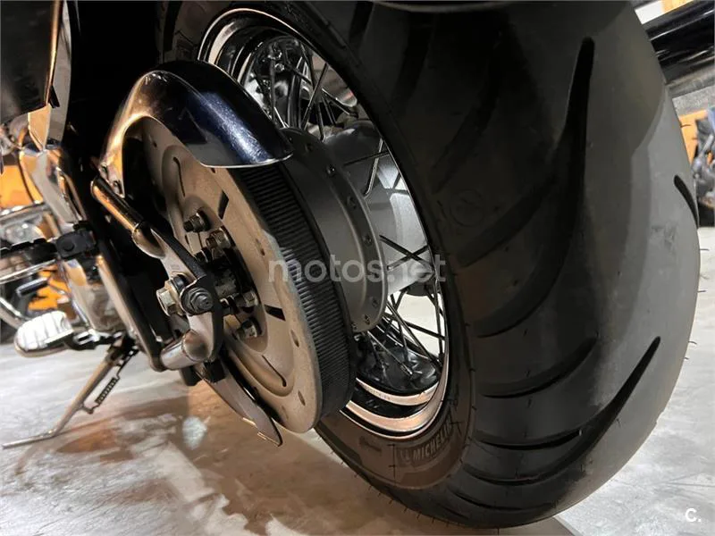 Kawasaki VN 900 Classic – Vista 70