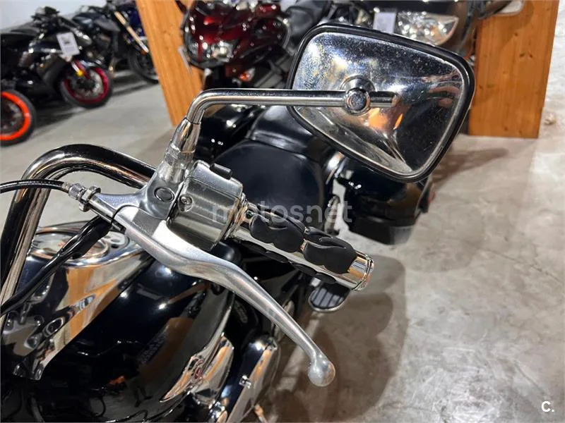 Kawasaki VN 900 Classic – Vista 77