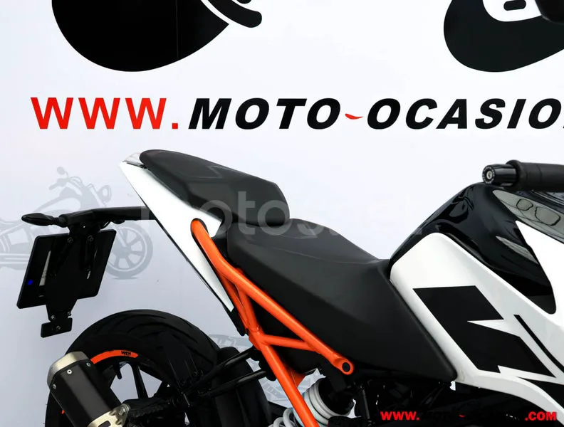 KTM 125 – Vista 11