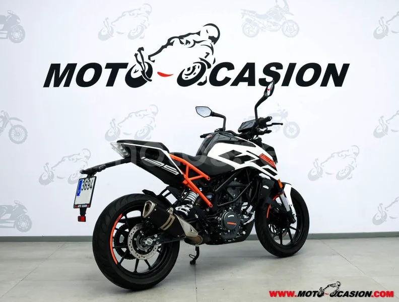 KTM 125 – Vista 3
