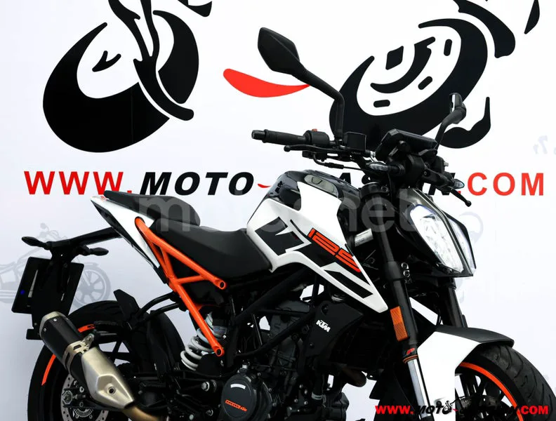 KTM 125 – Vista 4