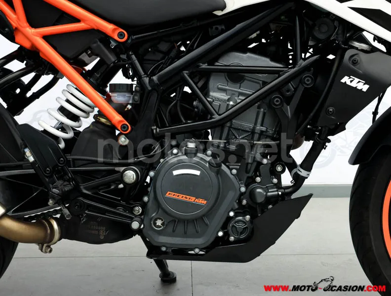KTM 125 – Vista 5