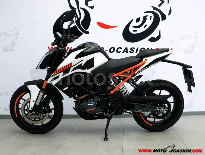 KTM 125 – Vista 7