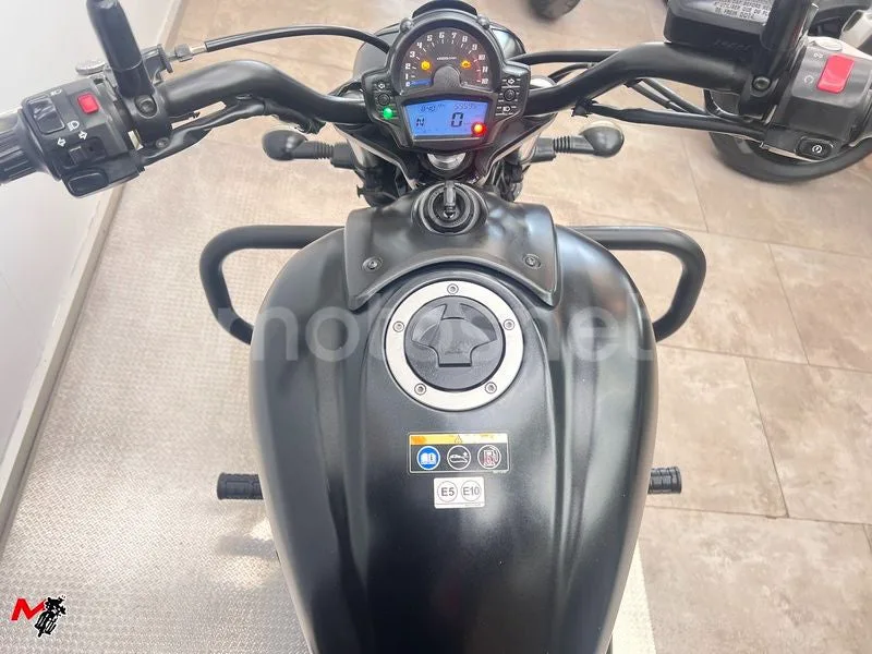 Kawasaki Vulcan S – Vista 7