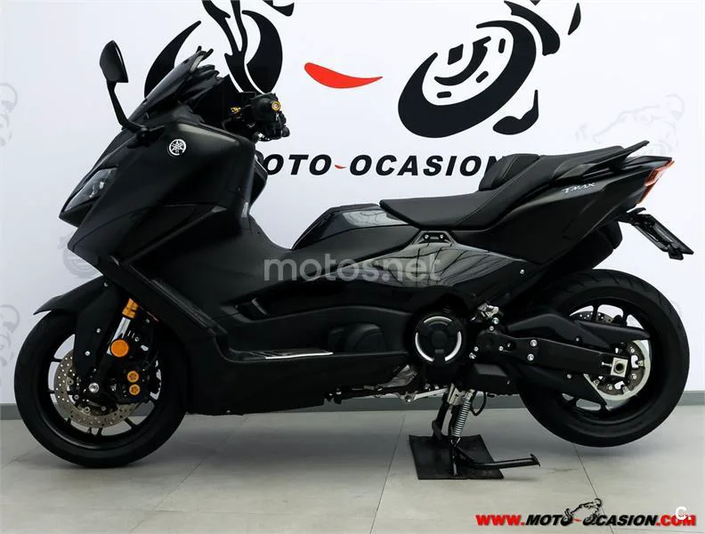 Yamaha TMAX – Vista 7