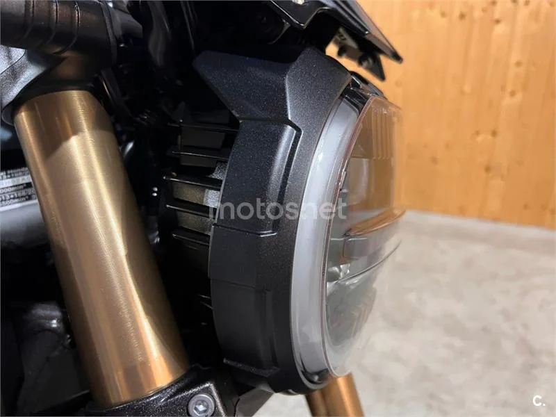 Honda CB 650 R – Vista 29