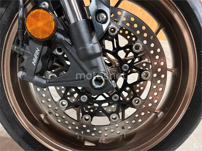 Honda CB 650 R – Vista 34