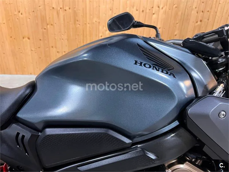 Honda CB 650 R – Vista 41
