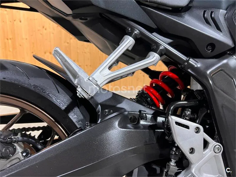 Honda CB 650 R – Vista 52