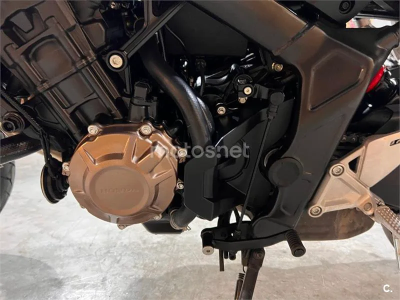 Honda CB 650 R – Vista 69