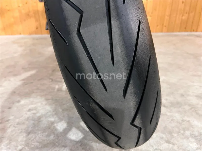 Honda CB 650 R – Vista 8