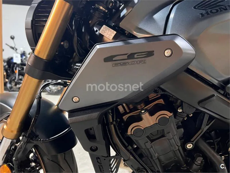 Honda CB 650 R – Vista 73