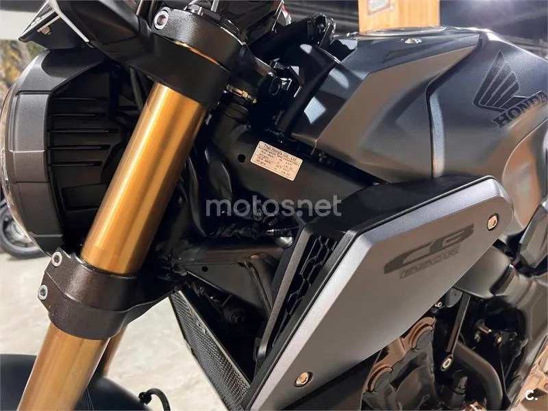 Honda CB 650 R – Vista 76