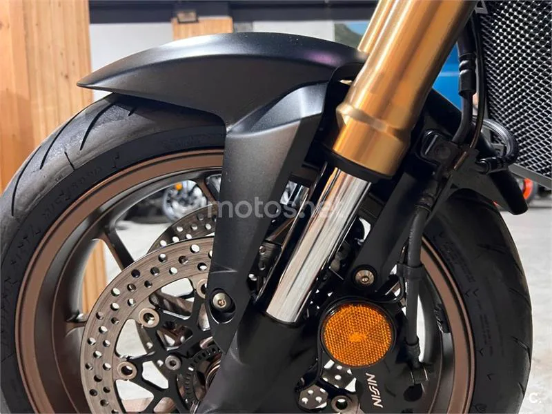Honda CB 650 R – Vista 82