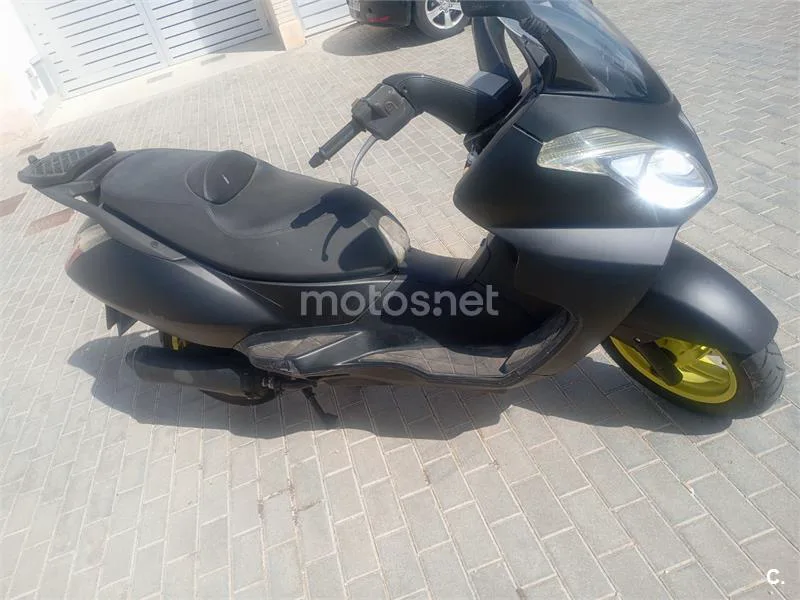 Aprilia Atlantic 200 - Vista 4