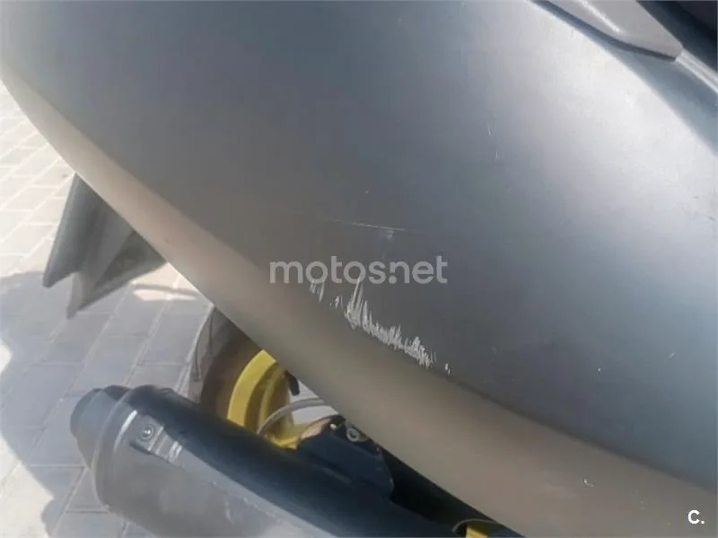 Aprilia Atlantic 200 - Vista 5