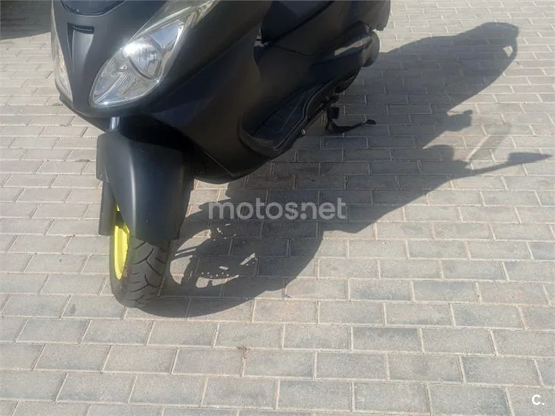 Aprilia Atlantic 200 - Vista 7