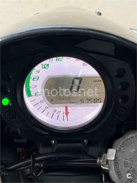 Kawasaki Ninja ZX-10R – Vista 3
