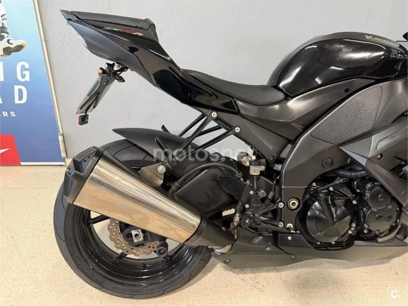 Kawasaki Ninja ZX-10R – Vista 9