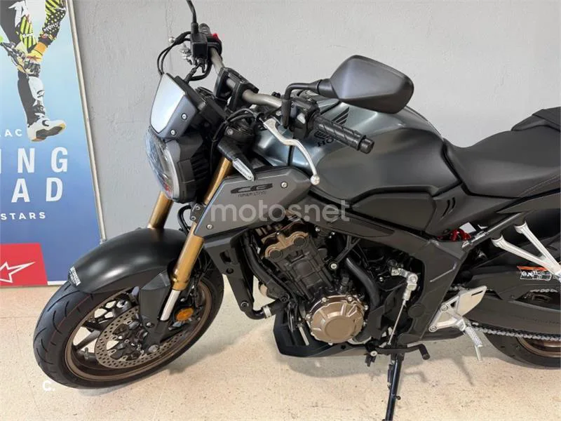 Honda CB 650 R – Vista 6