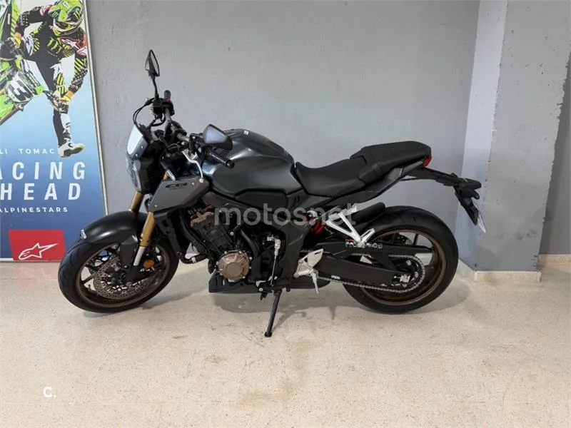 Honda CB 650 R – Vista 8