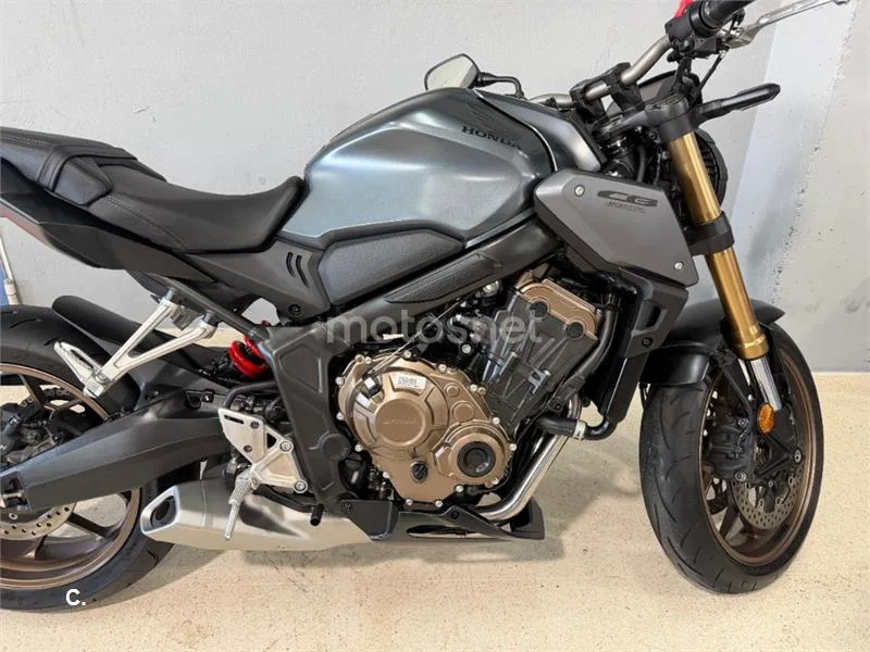 Honda CB 650 R – Vista 9