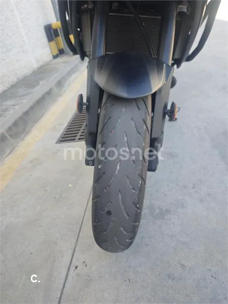 Kawasaki Versys – Vista 11
