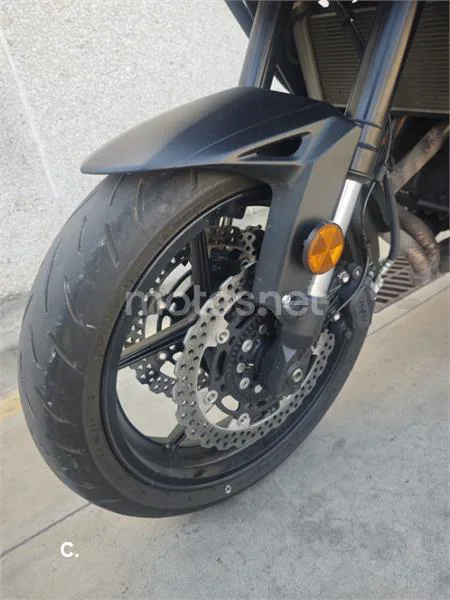 Kawasaki Versys – Vista 10