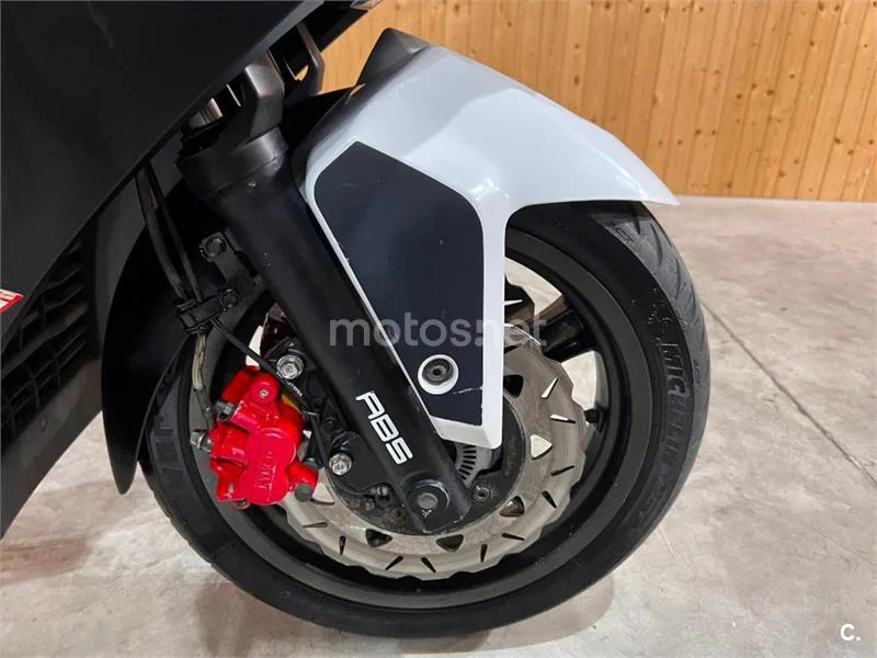 Kymco Xciting 500 R – Vista 37