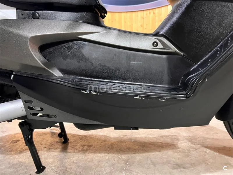 Kymco Xciting 500 R – Vista 47