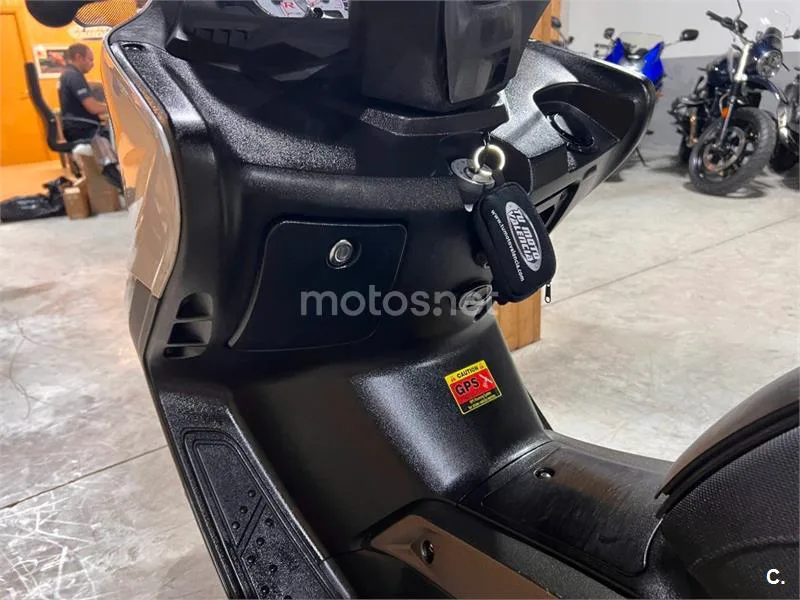 Kymco Xciting 500 R – Vista 66