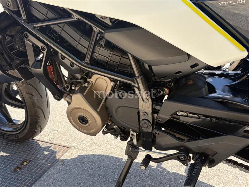 Husqvarna Vitpilen 401 – Vista 10